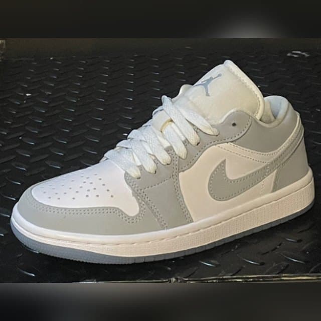 Air Jordan 1 Low 'Wolf Grey'