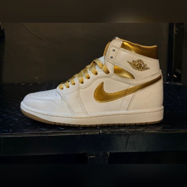 Air Jordan 1 Retro High OG 'White Metallic Gold'