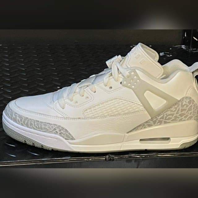 Jordan Spizike Low 'White Metallic Silver'