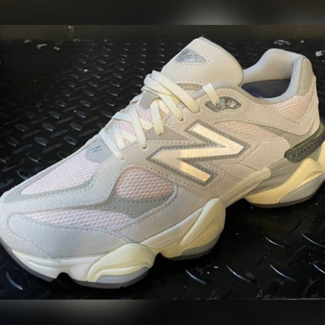 New Balance 9060 'Granite/Pink'