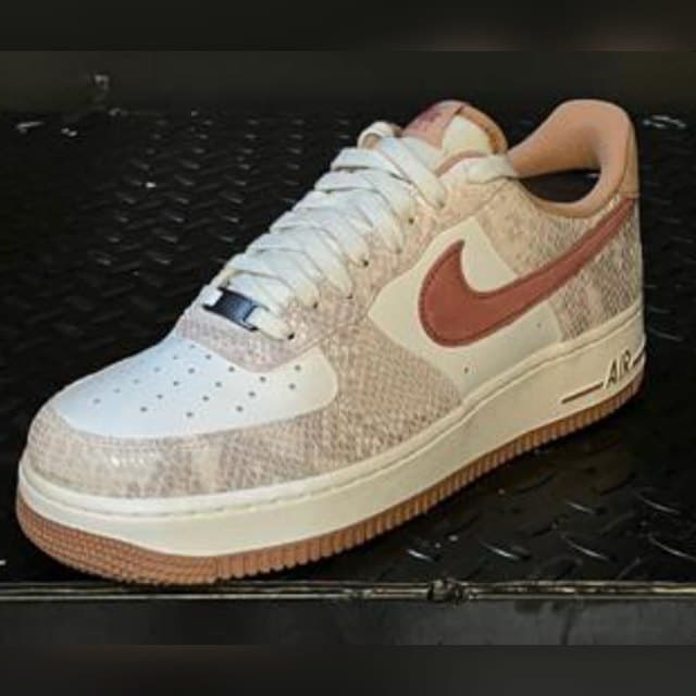 Nike Air Force 1 ’07 LV8 'White/Canyon Rust/Sail'