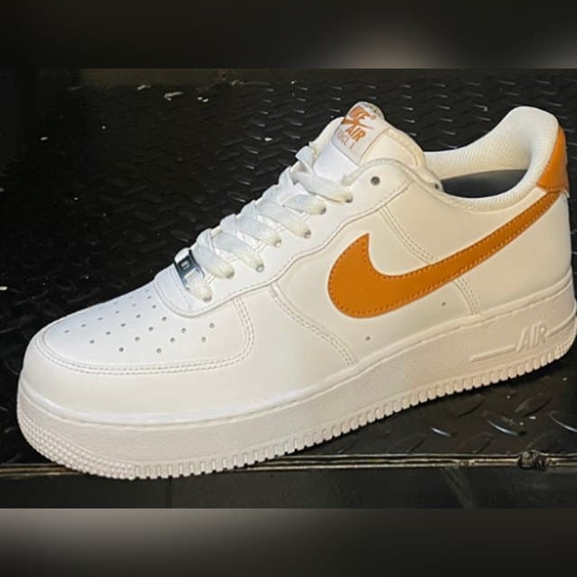 Nike Air Force 1 ’07 'White/Monarch'
