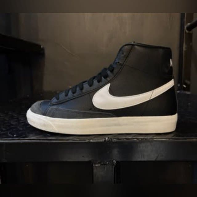 Nike Blazer Mid ’77 'Black/White'