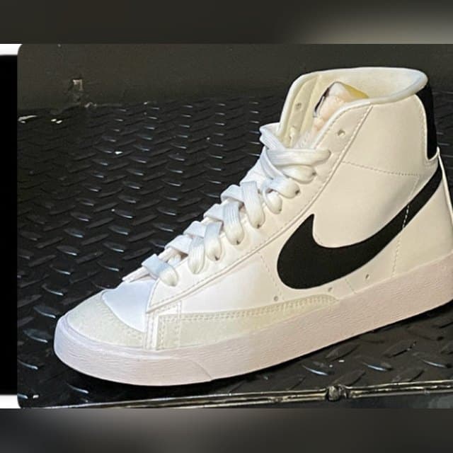 Nike Blazer Nature Mid 'White/Black'